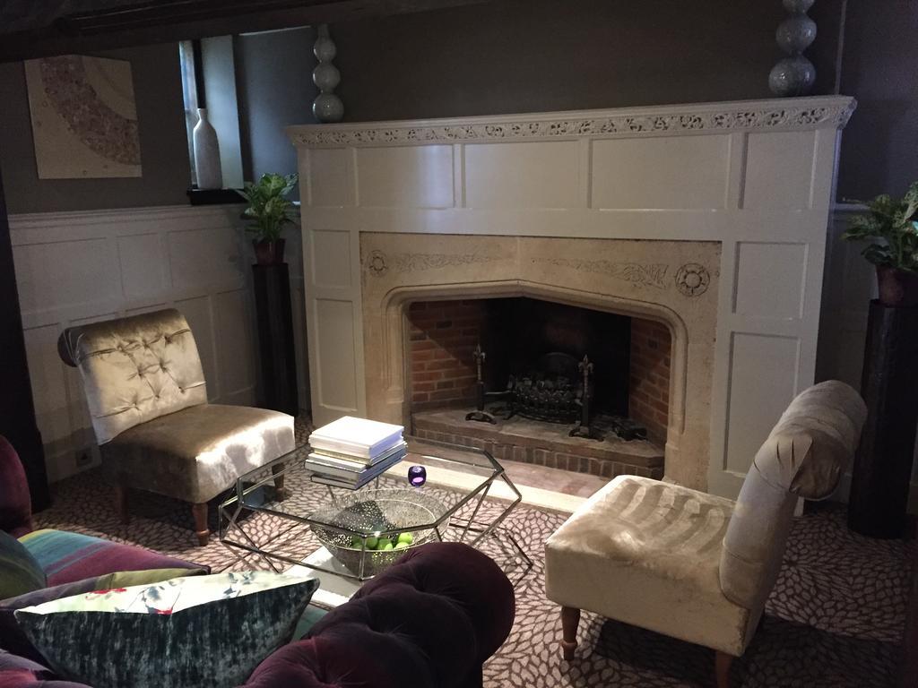 Hogarths Stone Manor Hotel 4*